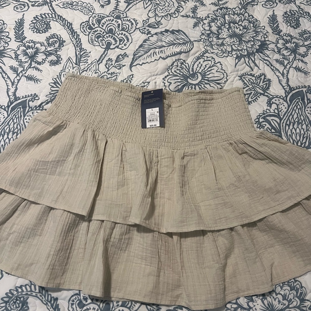 Universal Thread Cream Tiered Mini Skirt
